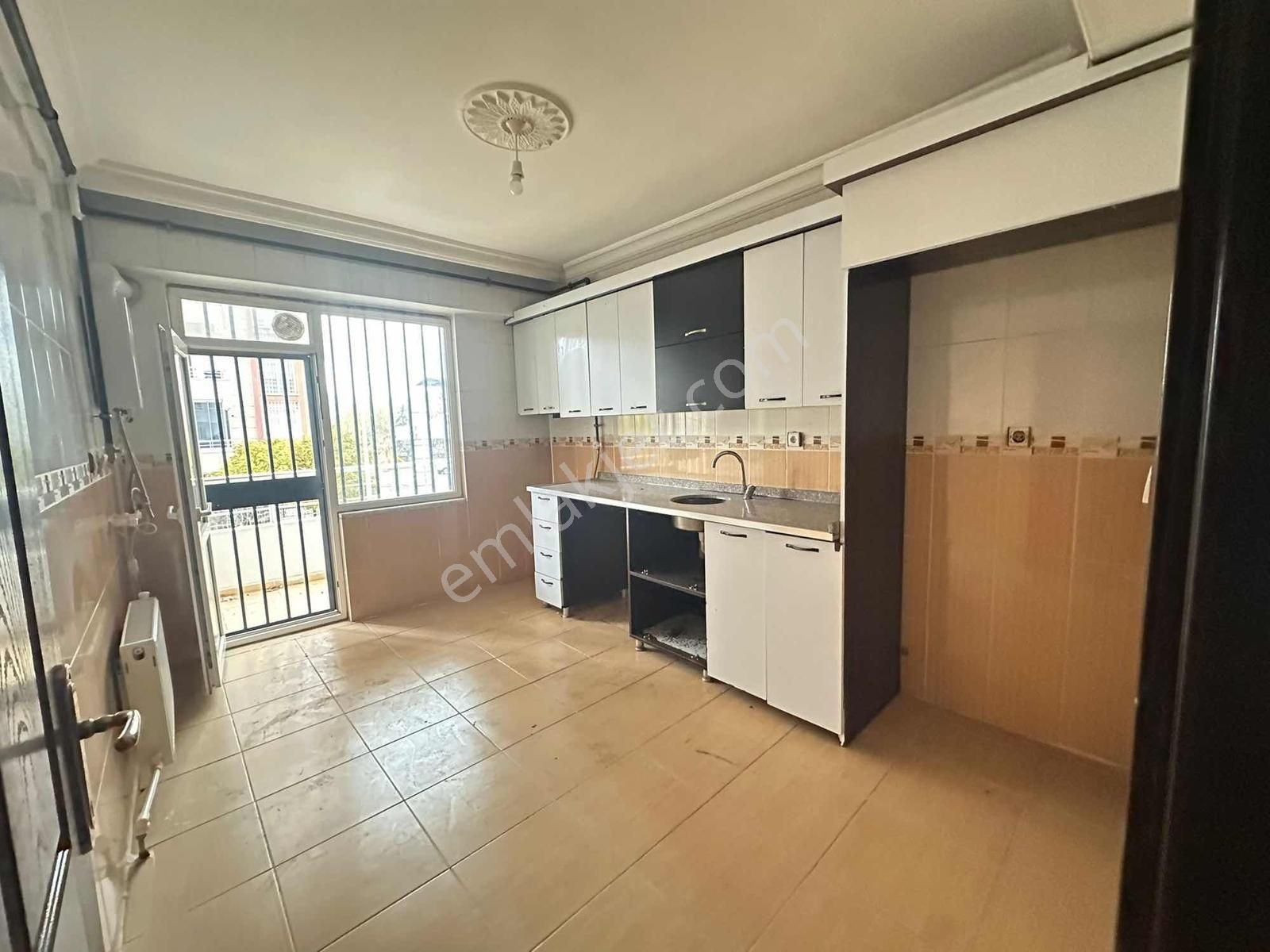 Şatopark Düğün Salonu Civarı 2+1 Kiralık Daire