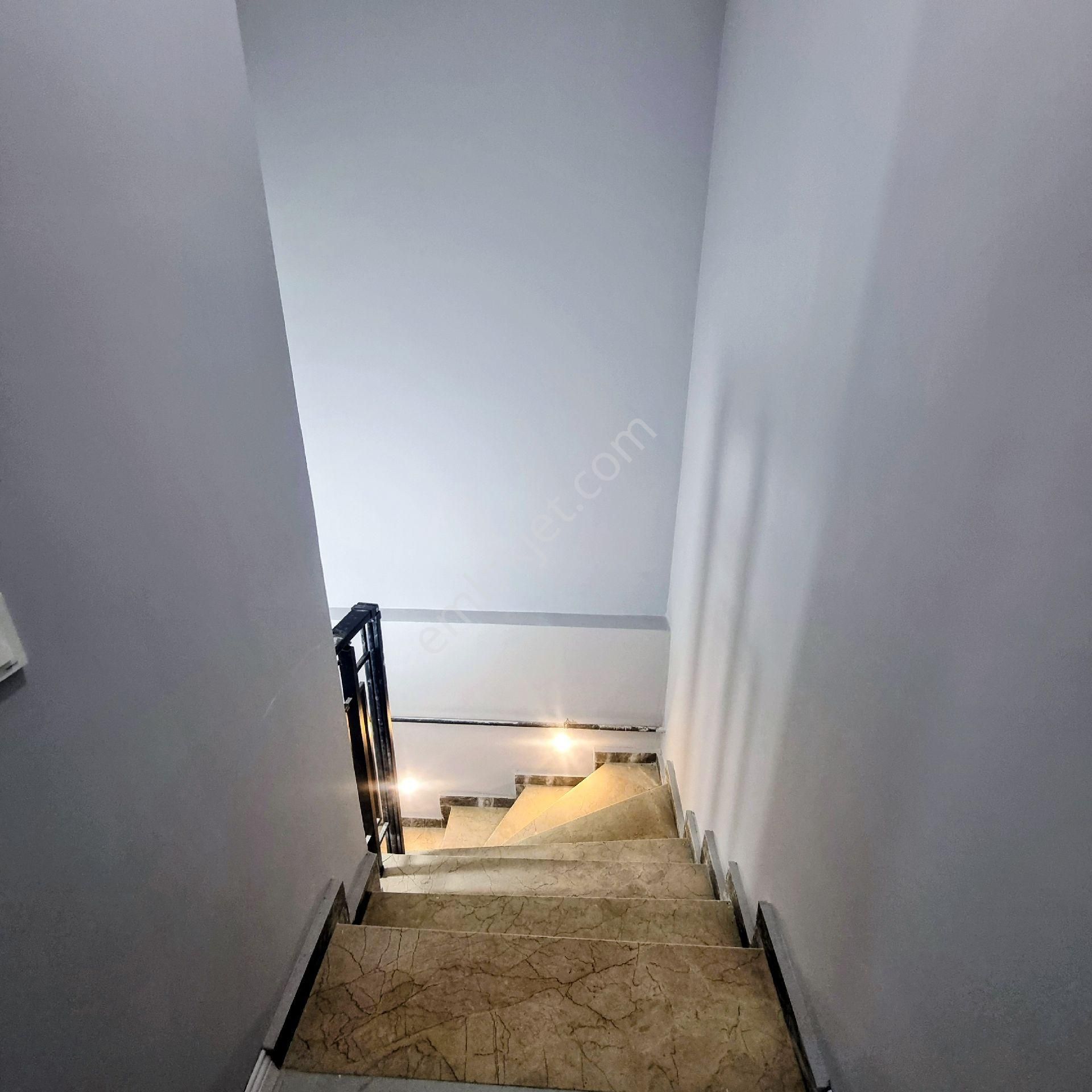 Eşyalı Kiralık Daire Başiskele Yeşilyurt Mah - Görsel 12