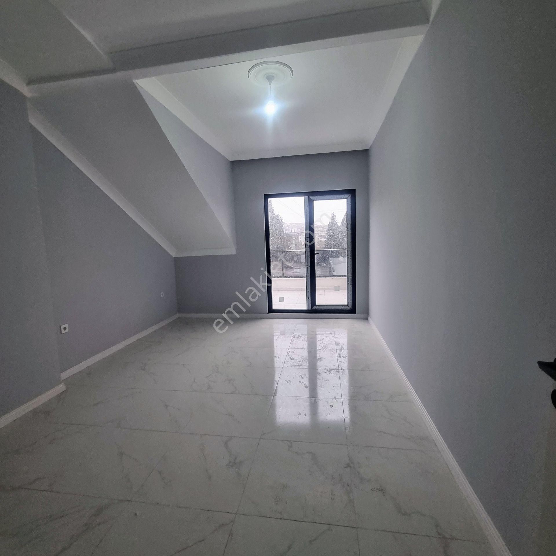 Eşyalı Kiralık Daire Başiskele Yeşilyurt Mah - Görsel 11