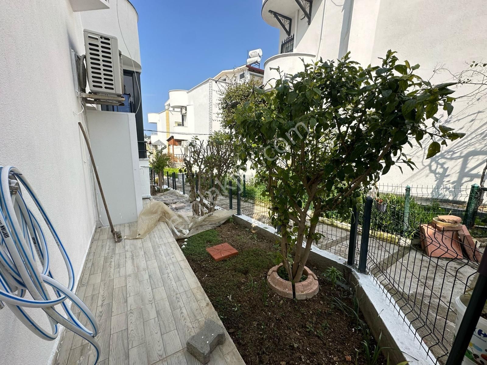 Didim Mavişehir Mavi Ay Sitesinde Deniz Manzaralı Villa - Görsel 33