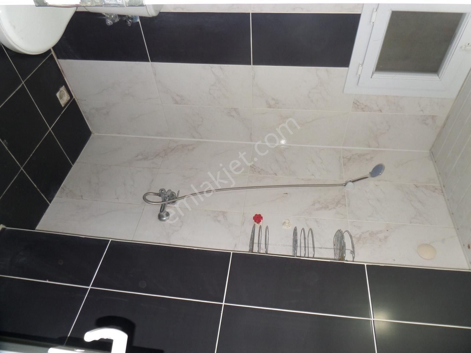 100.yılda,2+1,kapalı Mutfaklı,doğalgazlı Kiralık Müstakil Ev - Görsel 14