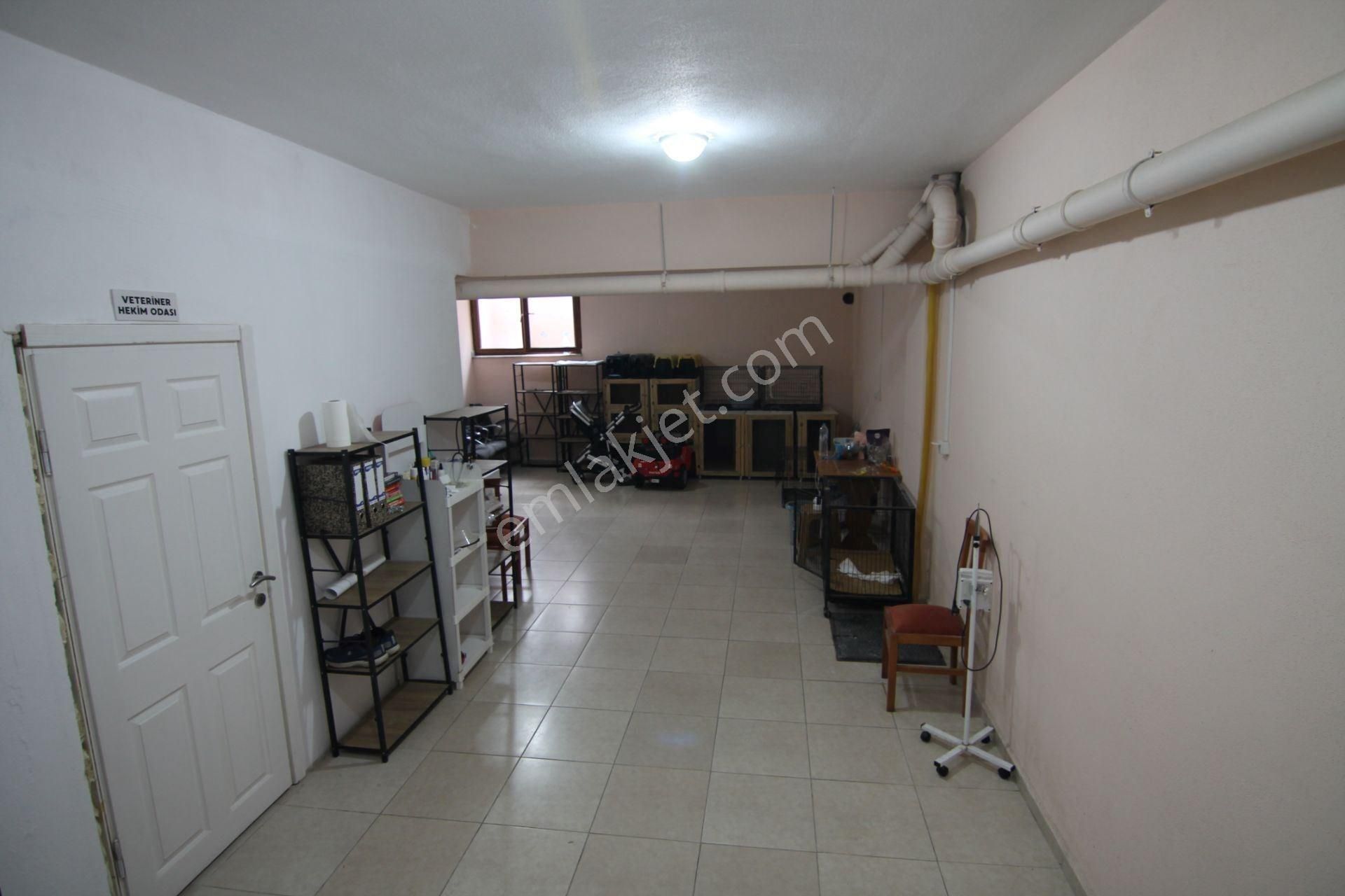 Çanakkale Merkez Eski Belediye Yakını Kiralık İşyeri - Görsel 14