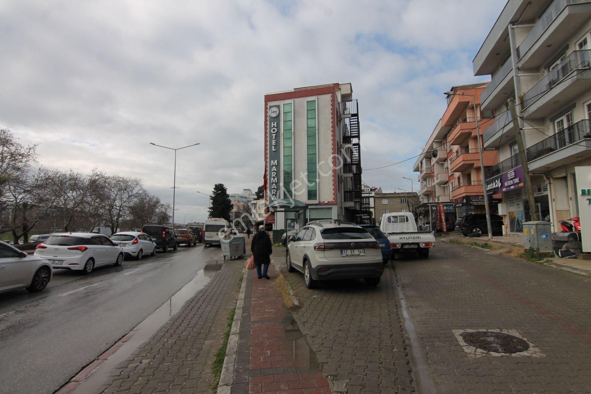 Çanakkale Merkez Eski Belediye Yakını Kiralık İşyeri - Görsel 2