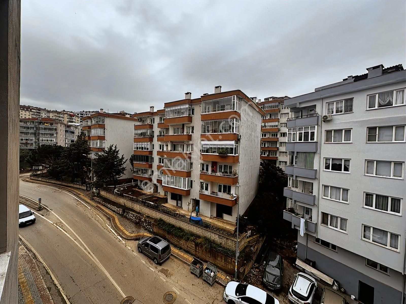 Tırpan'dan Halitpaşa Mh.düz Ayak Merkezi Konum 2+1 Kiralık Daire - Görsel 25