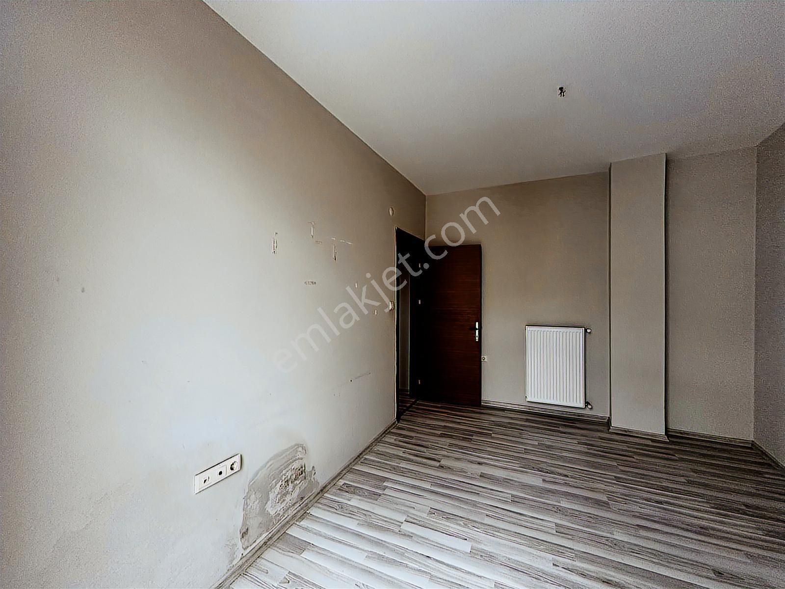 Tırpan'dan Halitpaşa Mh.düz Ayak Merkezi Konum 2+1 Kiralık Daire - Görsel 33