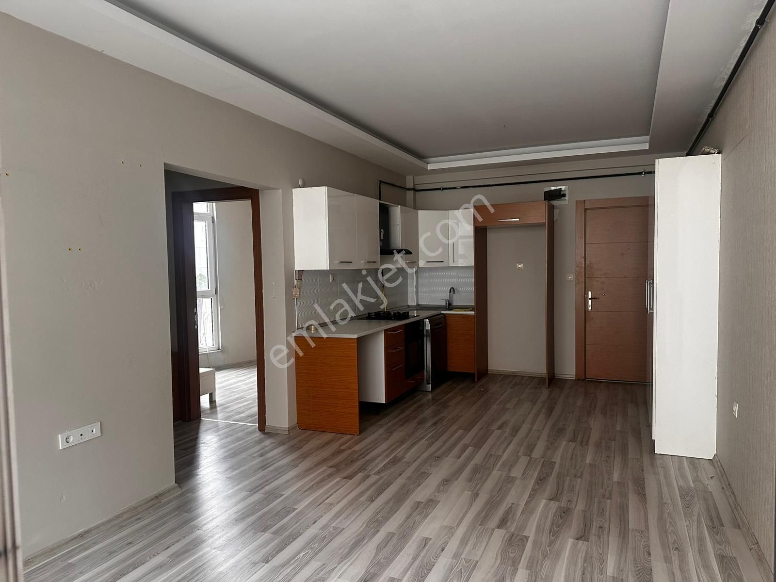 Tırpan'dan Halitpaşa Mh.düz Ayak Merkezi Konum 2+1 Kiralık Daire - Görsel 26