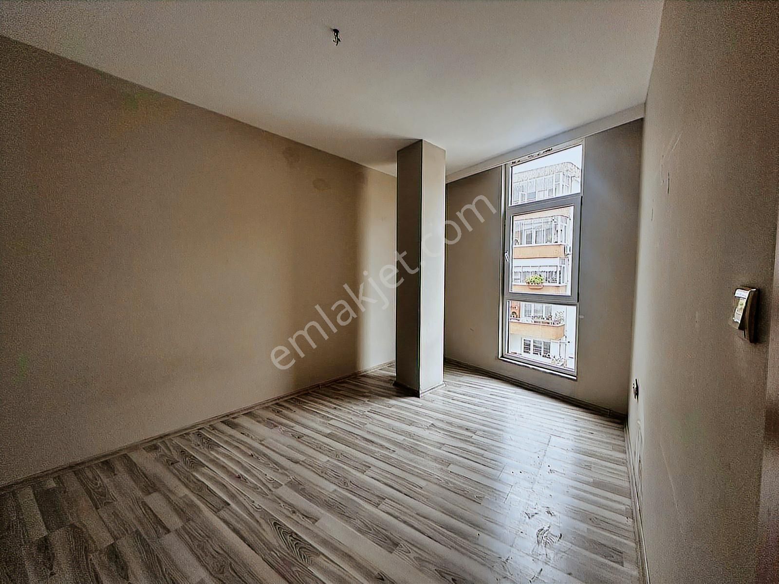 Tırpan'dan Halitpaşa Mh.düz Ayak Merkezi Konum 2+1 Kiralık Daire - Görsel 3