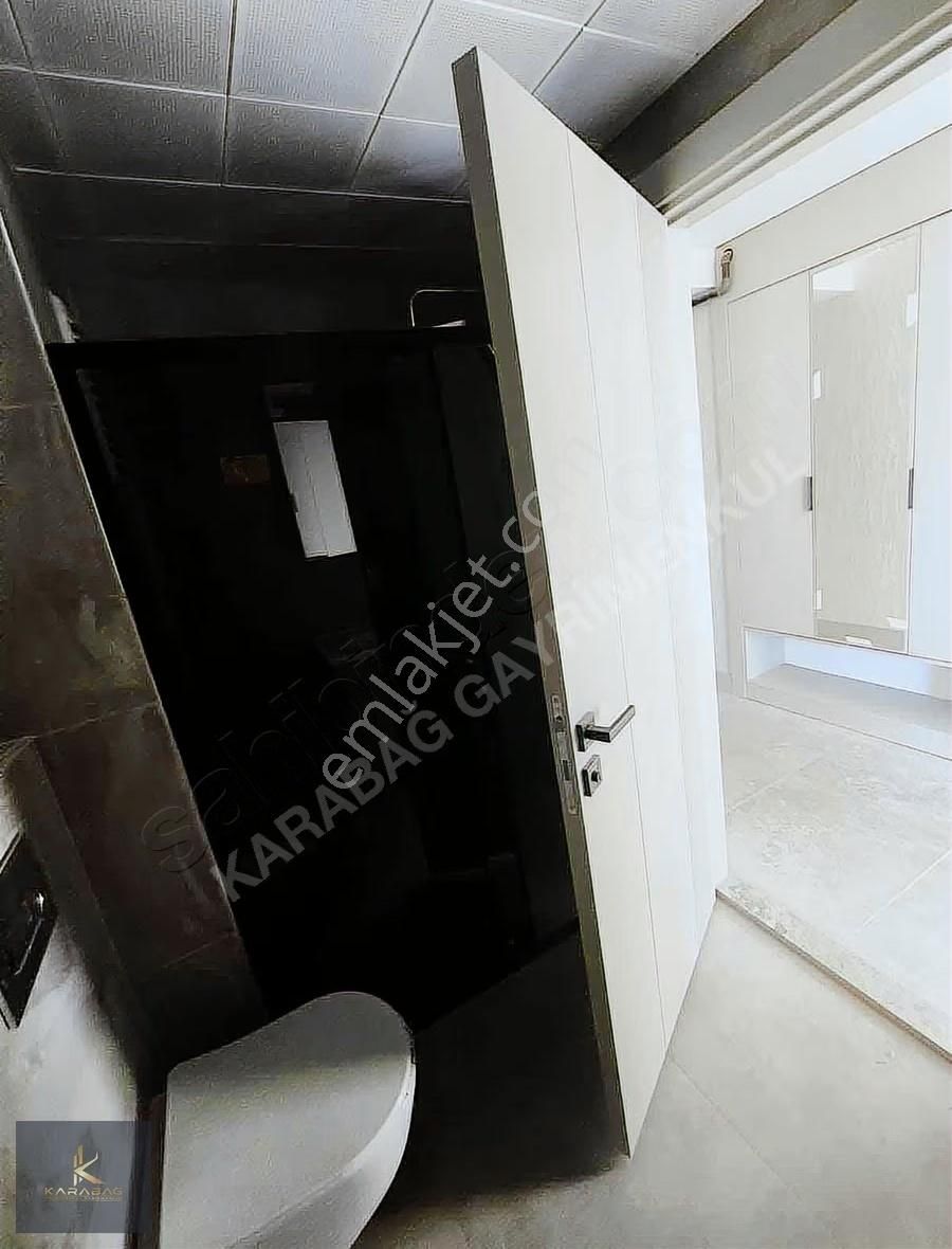 Karabağ'dan ! Lüx Site İçerisinde Geniş İskanlı 2+1 - Görsel 21