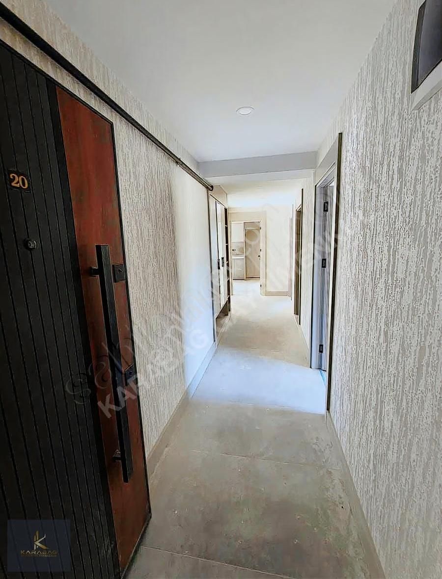 Karabağ'dan ! Lüx Site İçerisinde Geniş İskanlı 2+1 - Görsel 5