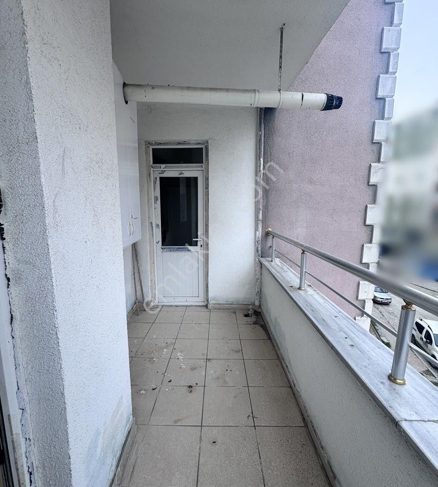 Hacı Yakup Caddesi'nde Ferah Ve Kullanışlı 2+1 Satılık Daire! - Görsel 8