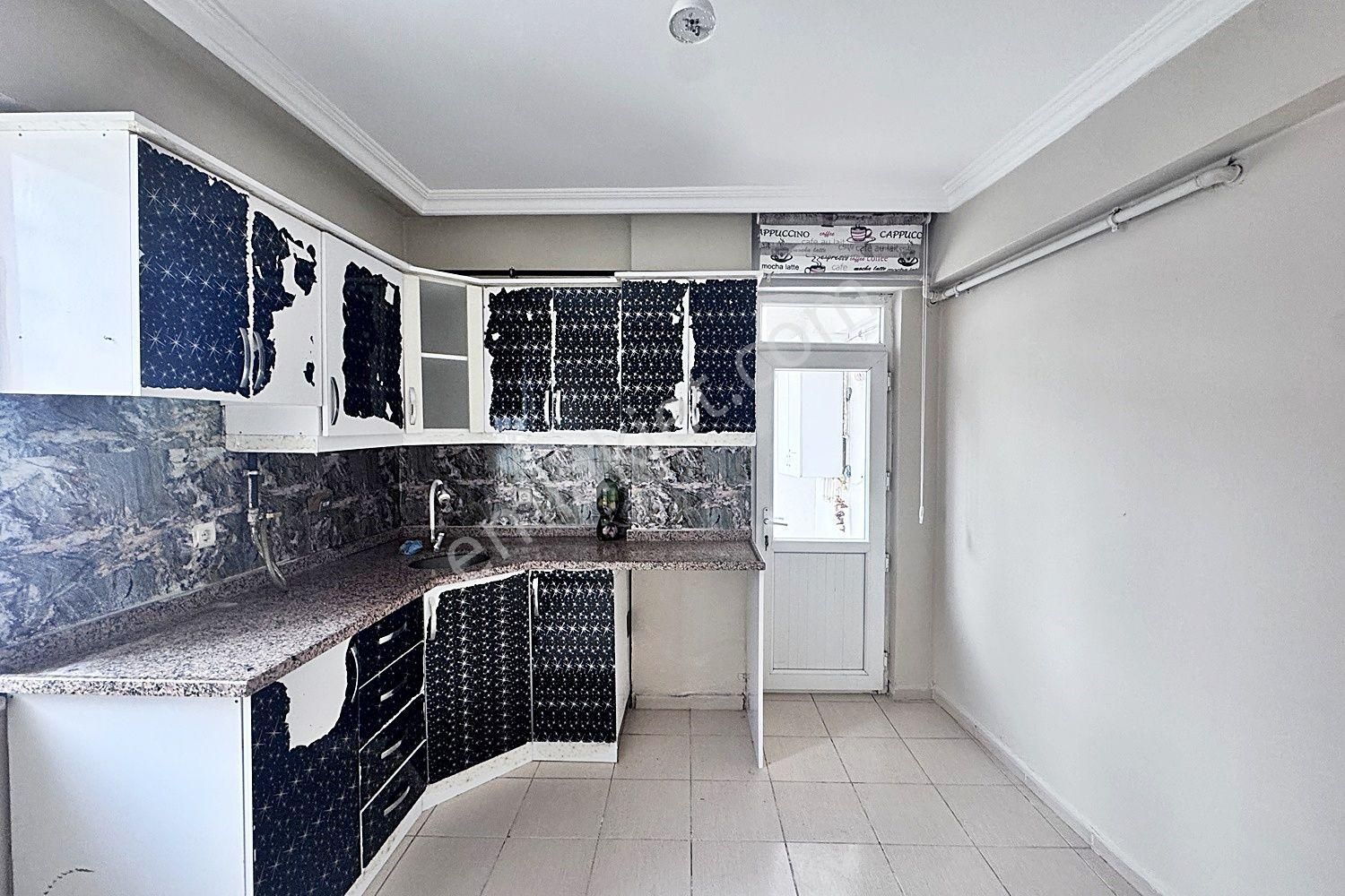 Hacı Yakup Caddesi'nde Ferah Ve Kullanışlı 2+1 Satılık Daire! - Görsel 12