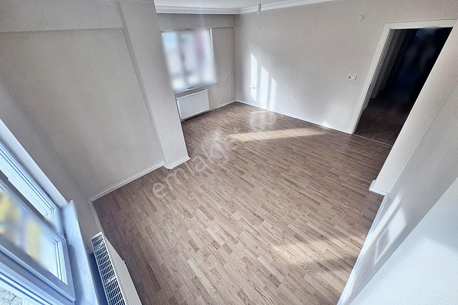 Hacı Yakup Caddesi'nde Ferah Ve Kullanışlı 2+1 Satılık Daire! - Görsel 4