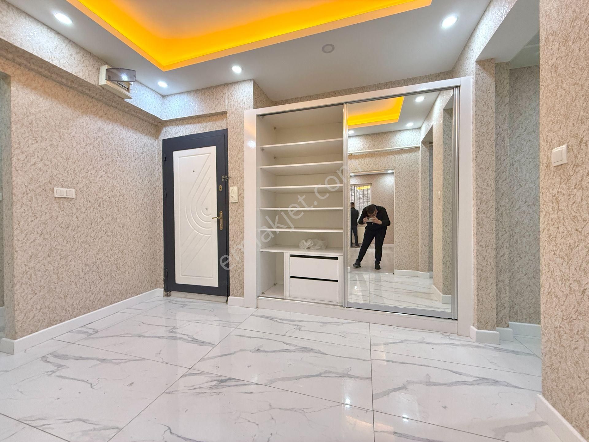 Pursaklar Mehmet Zengin Emlak'tan 1.kot Satı Öztürk Okulu Yakını 2+1 Yapılı Masrafsız Daire - Görsel 24