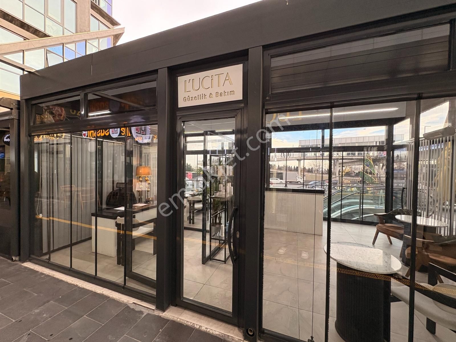 Lidya Emlak'tan Full Ekipmanlı Torkam Avm Girişi Devren Kiralık - Görsel 24