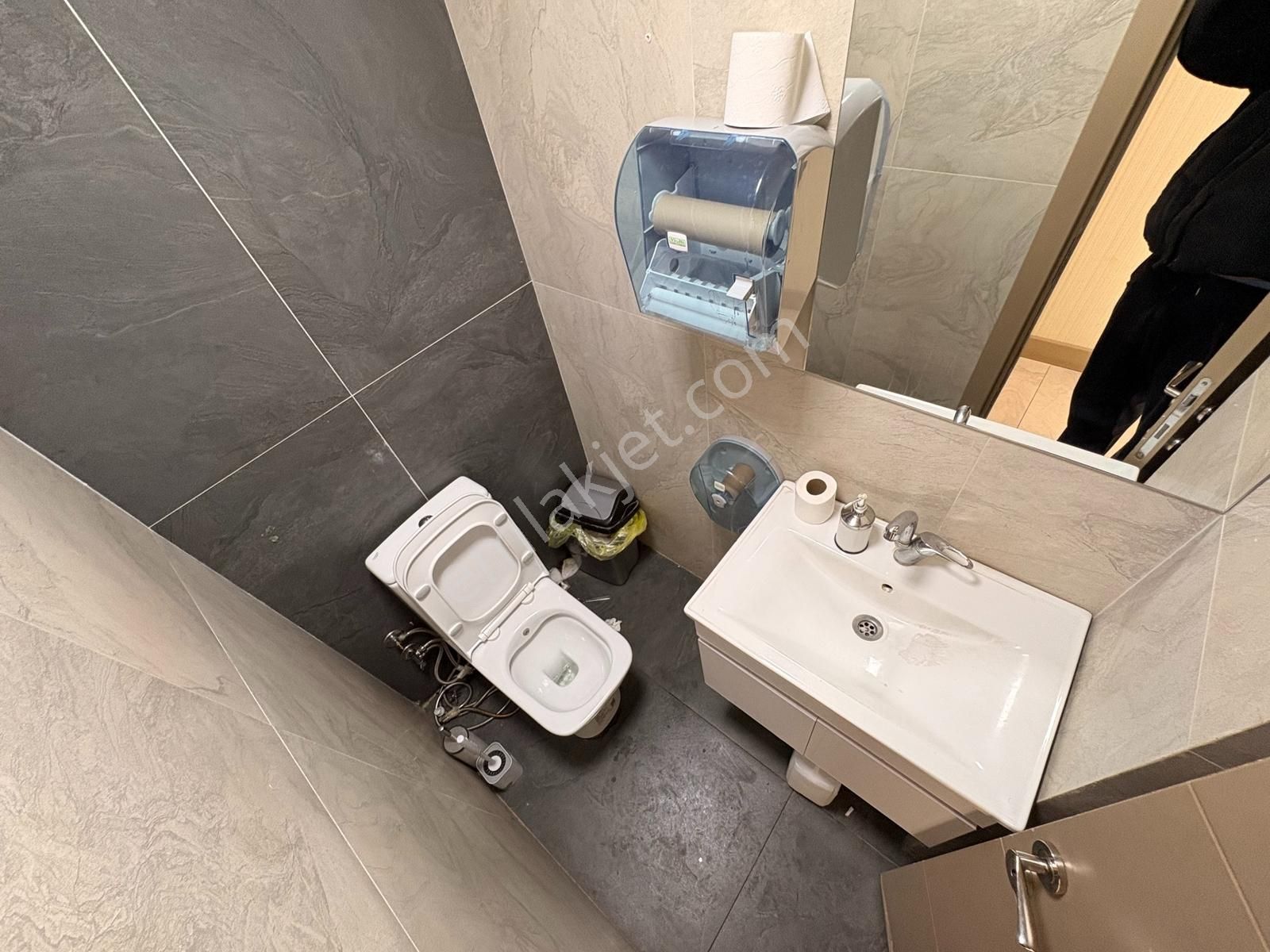 Lidya Emlak'tan Full Ekipmanlı Torkam Avm Girişi Devren Kiralık - Görsel 8