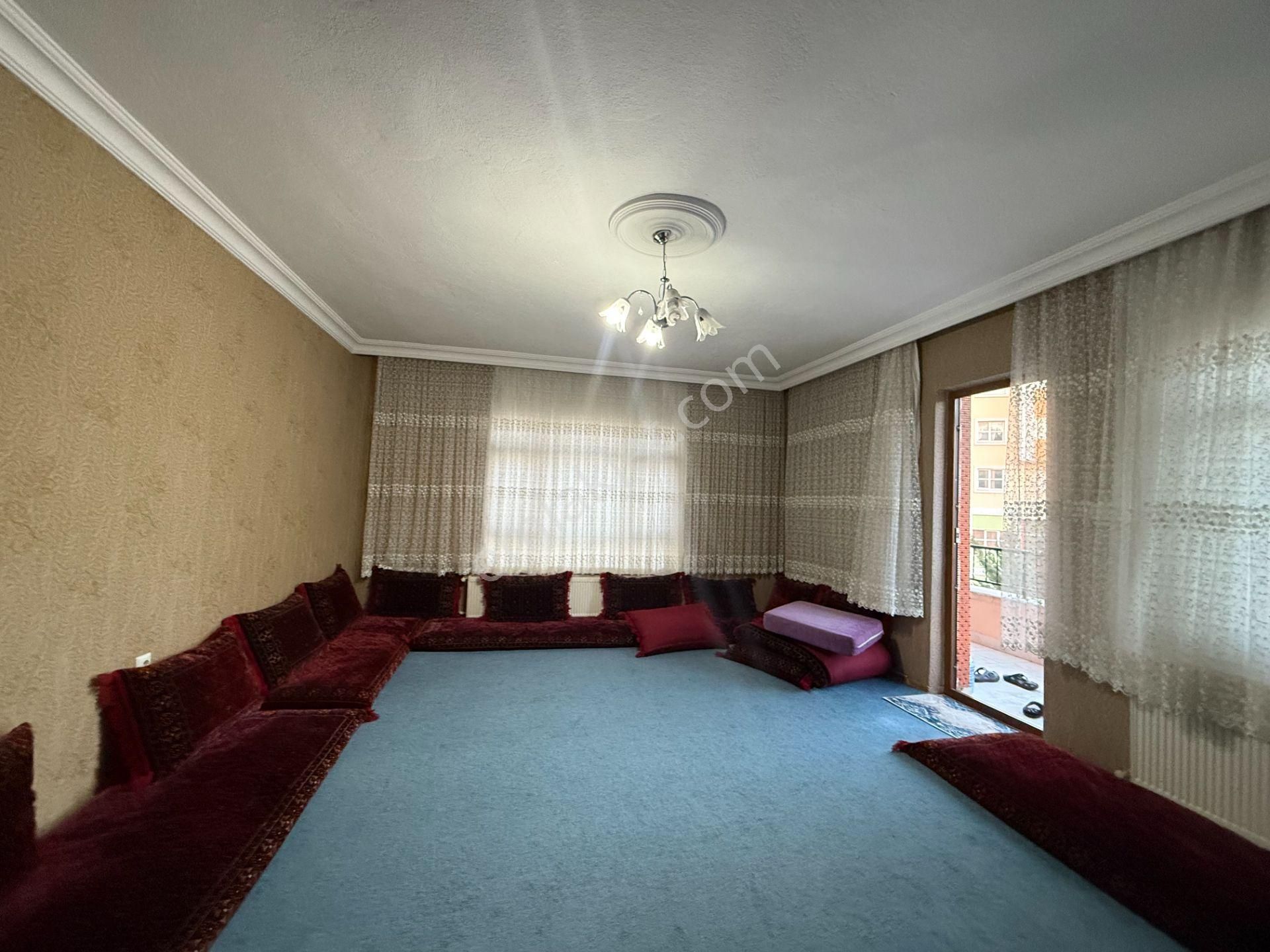 Pursaklar Mehmet Zengin Emlak'tan Yüksek Kredili, Güney Cephe, Masrafsız 3.kat 3+1 Daire - Görsel 8