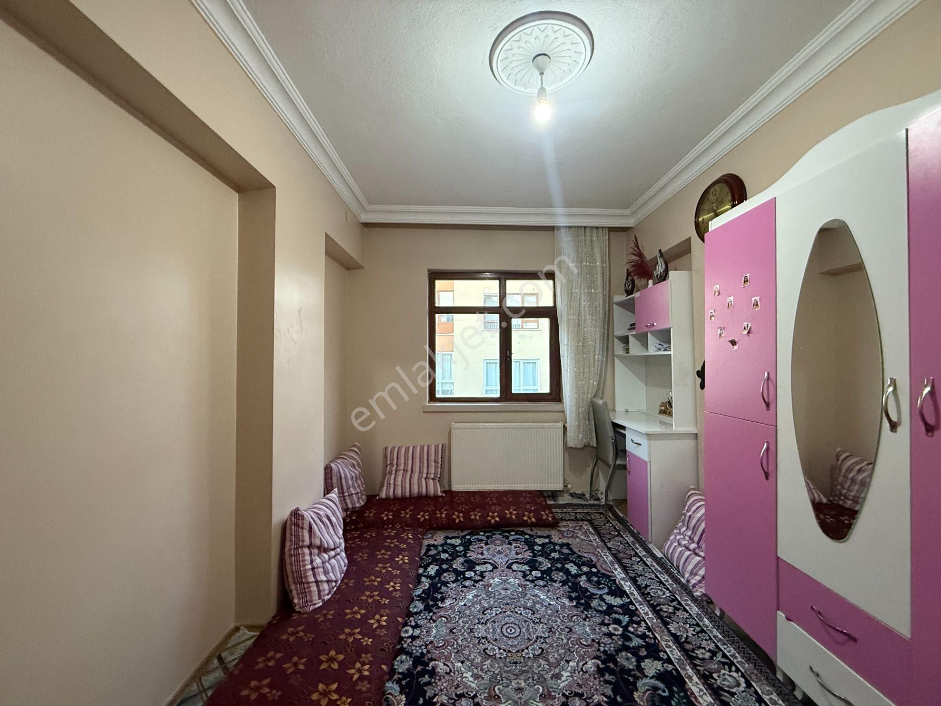 Pursaklar Mehmet Zengin Emlak'tan Yüksek Kredili, Güney Cephe, Masrafsız 3.kat 3+1 Daire - Görsel 15