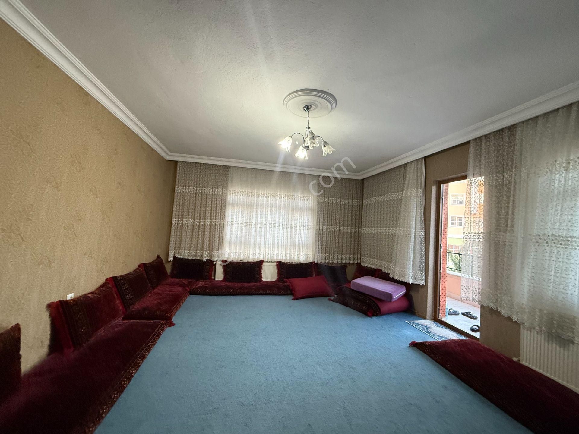 Pursaklar Mehmet Zengin Emlak'tan Yüksek Kredili, Güney Cephe, Masrafsız 3.kat 3+1 Daire - Görsel 7