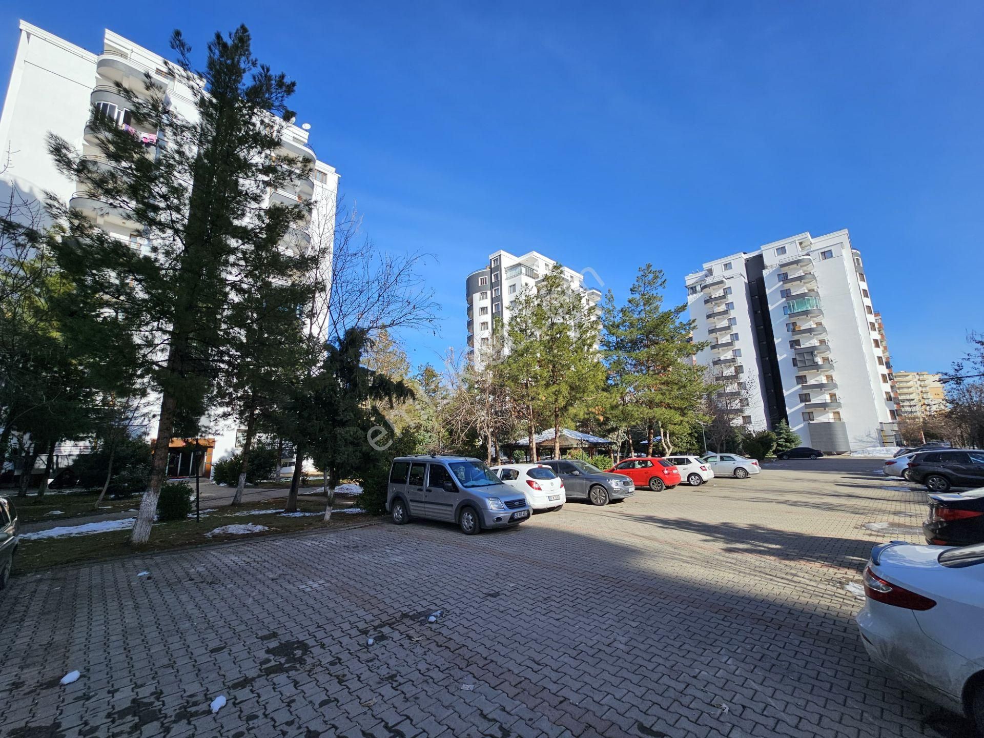 Kent Meydanı Dıbınde Full Yapılı Acil Satılık Geniş Ferah 3+1 Daire !!! - Görsel 11