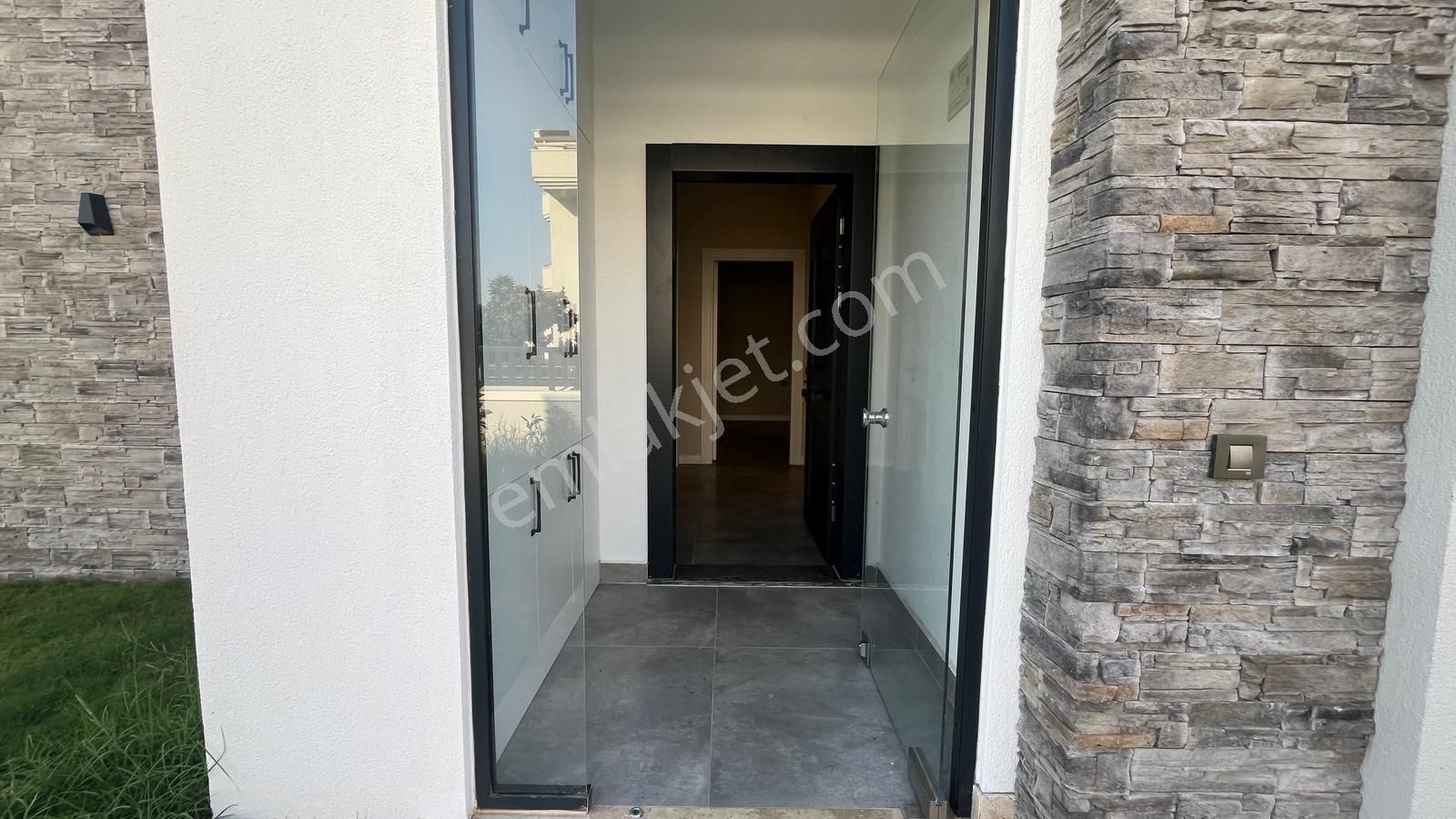 Marmaris'te Satılık Sıfır 2+1 Açık Mutfak Rezidans Gibi Daire - Görsel 7