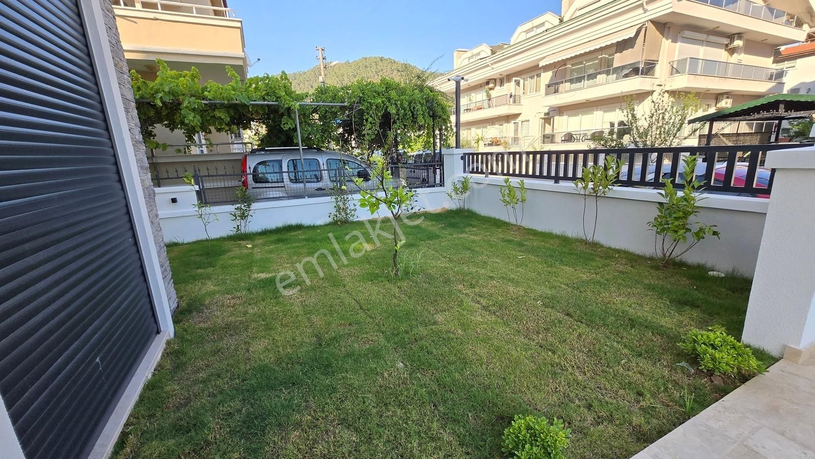 Marmaris'te Satılık Sıfır 2+1 Açık Mutfak Rezidans Gibi Daire - Görsel 17