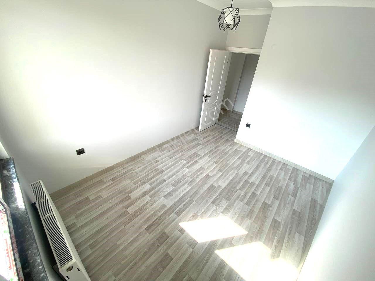 🏡aktiften Bahçelievler'de Huzurlu Oturabilceğiniz Müstakil Tadında Ayrı Mutfak 2+1 Satılık Daire🌹 - Görsel 12