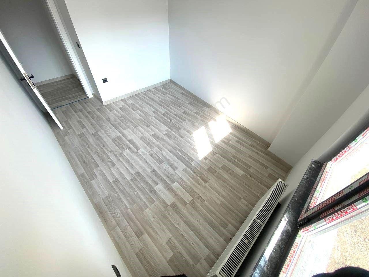 🏡aktiften Bahçelievler'de Huzurlu Oturabilceğiniz Müstakil Tadında Ayrı Mutfak 2+1 Satılık Daire🌹 - Görsel 15