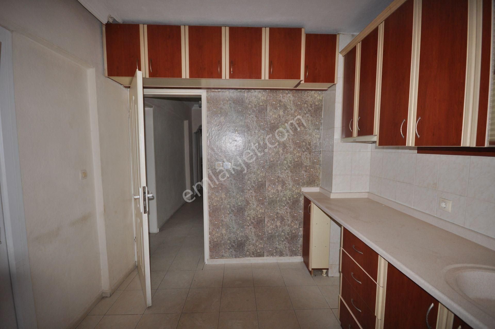 Söke Yenicami Mh. Satılık 3+1 Daire - Görsel 3