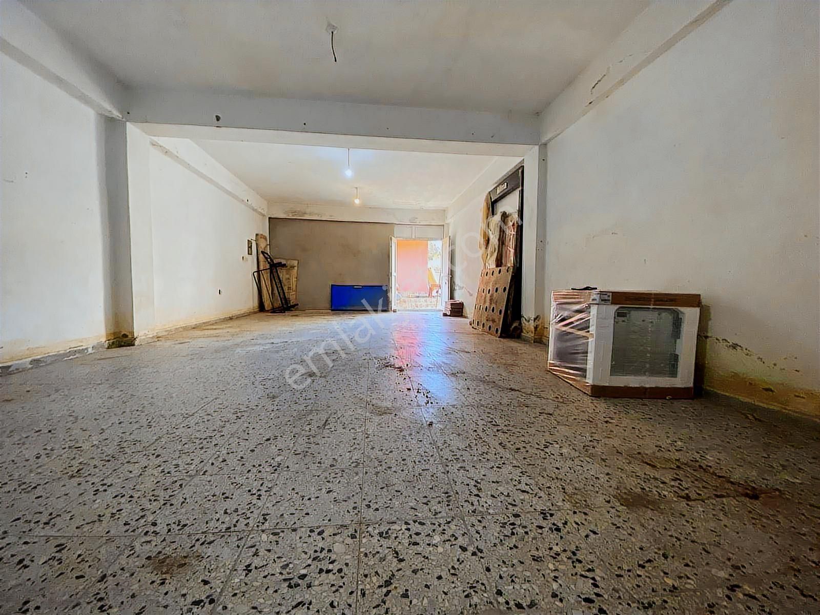 Merkezde Kiralık Geniş Alanlıiş Yeri ( Depo+dükkan) - Görsel 11