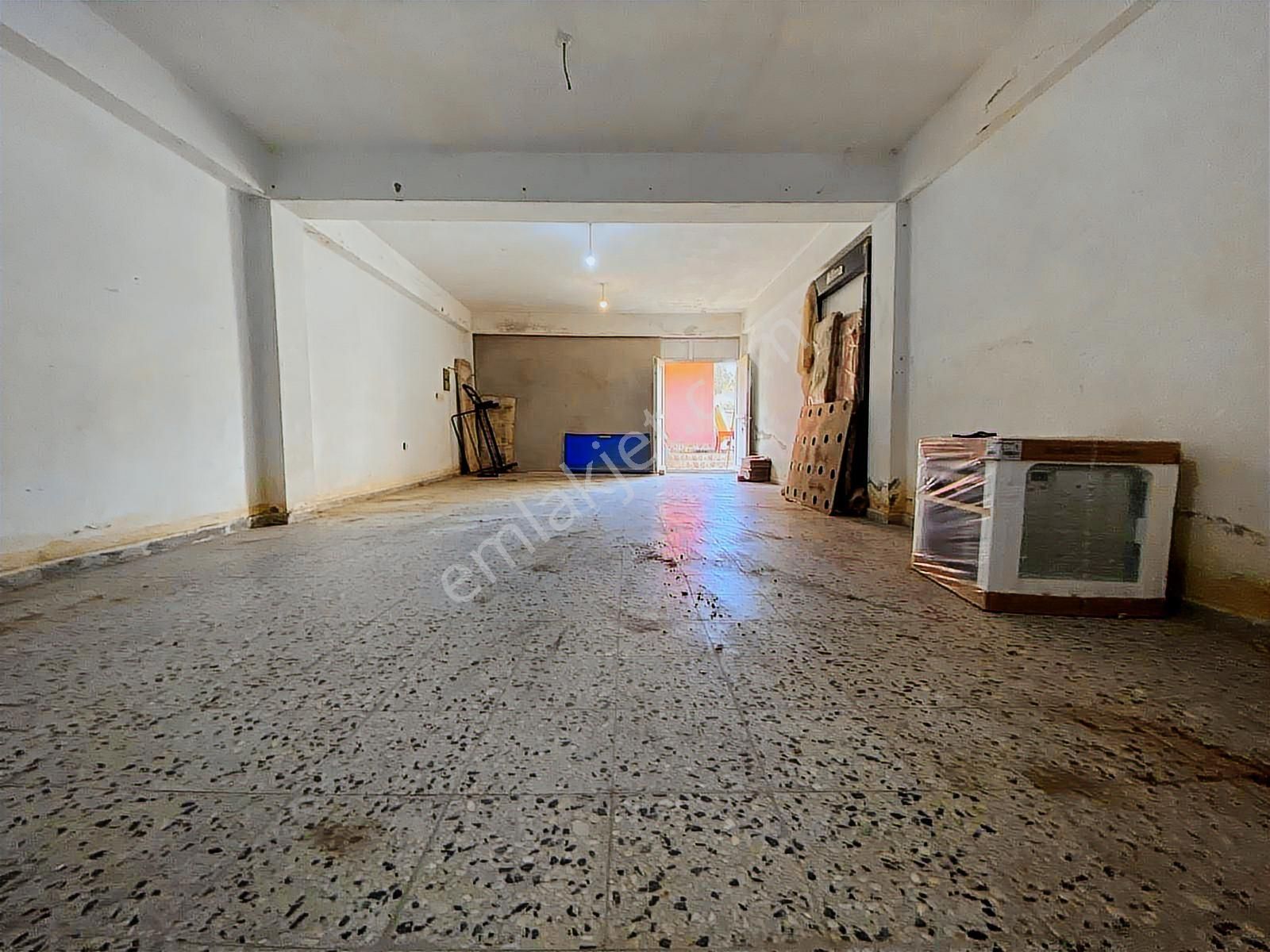 Merkezde Kiralık Geniş Alanlıiş Yeri ( Depo+dükkan) - Görsel 8
