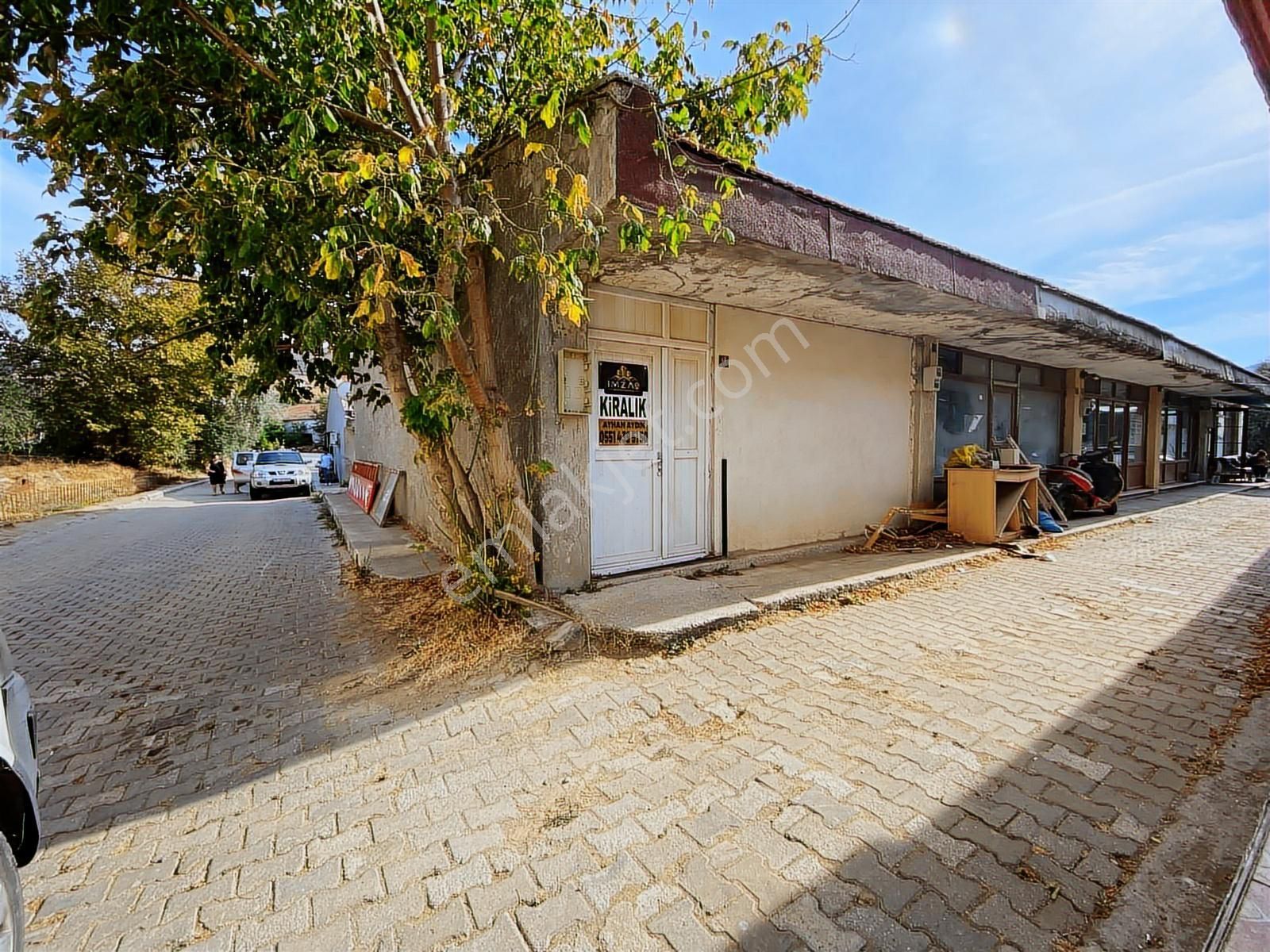Merkezde Kiralık Geniş Alanlıiş Yeri ( Depo+dükkan)
