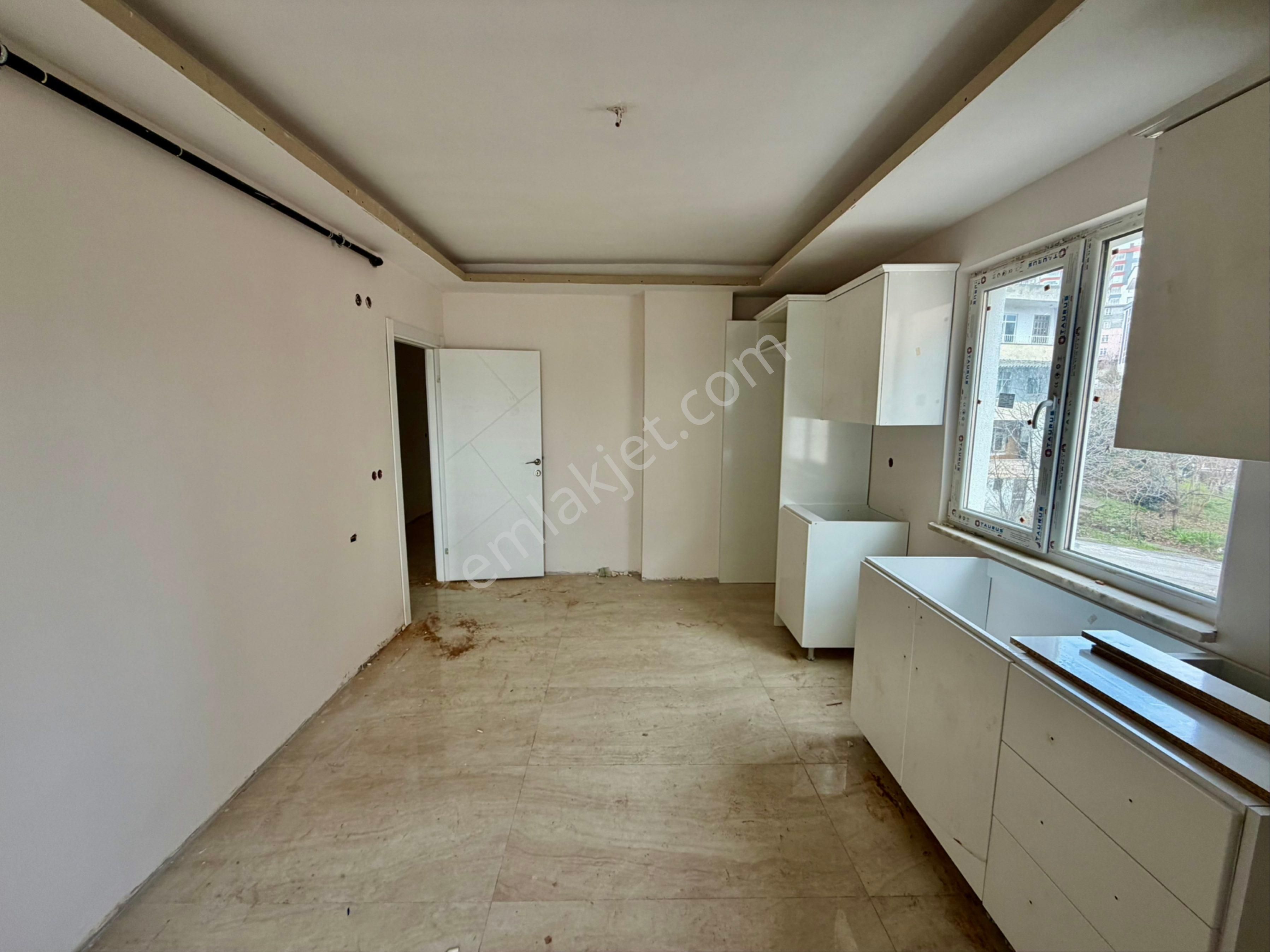 Evim-nur’dan Kalkancı Mh 3+1 180m2 Deniz Manzaralı Ebeveyn Banyolu Fırsat Daire - Görsel 3