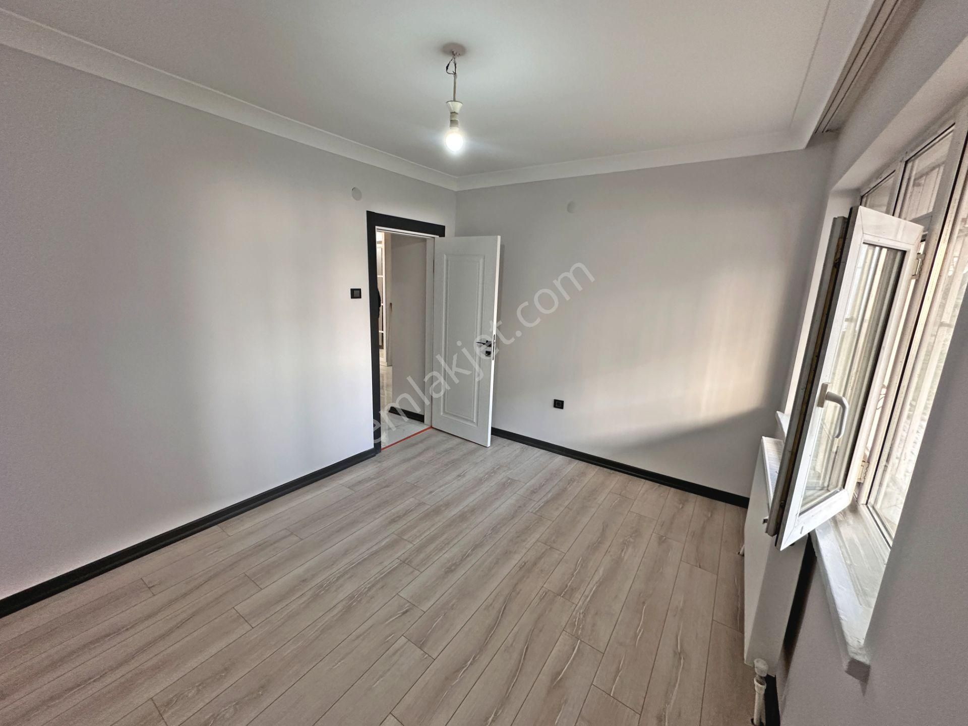 Dikimevi Metroya Yürüme Mesafesinde Full Yapılı 3+1 Satılık Daire - Görsel 11