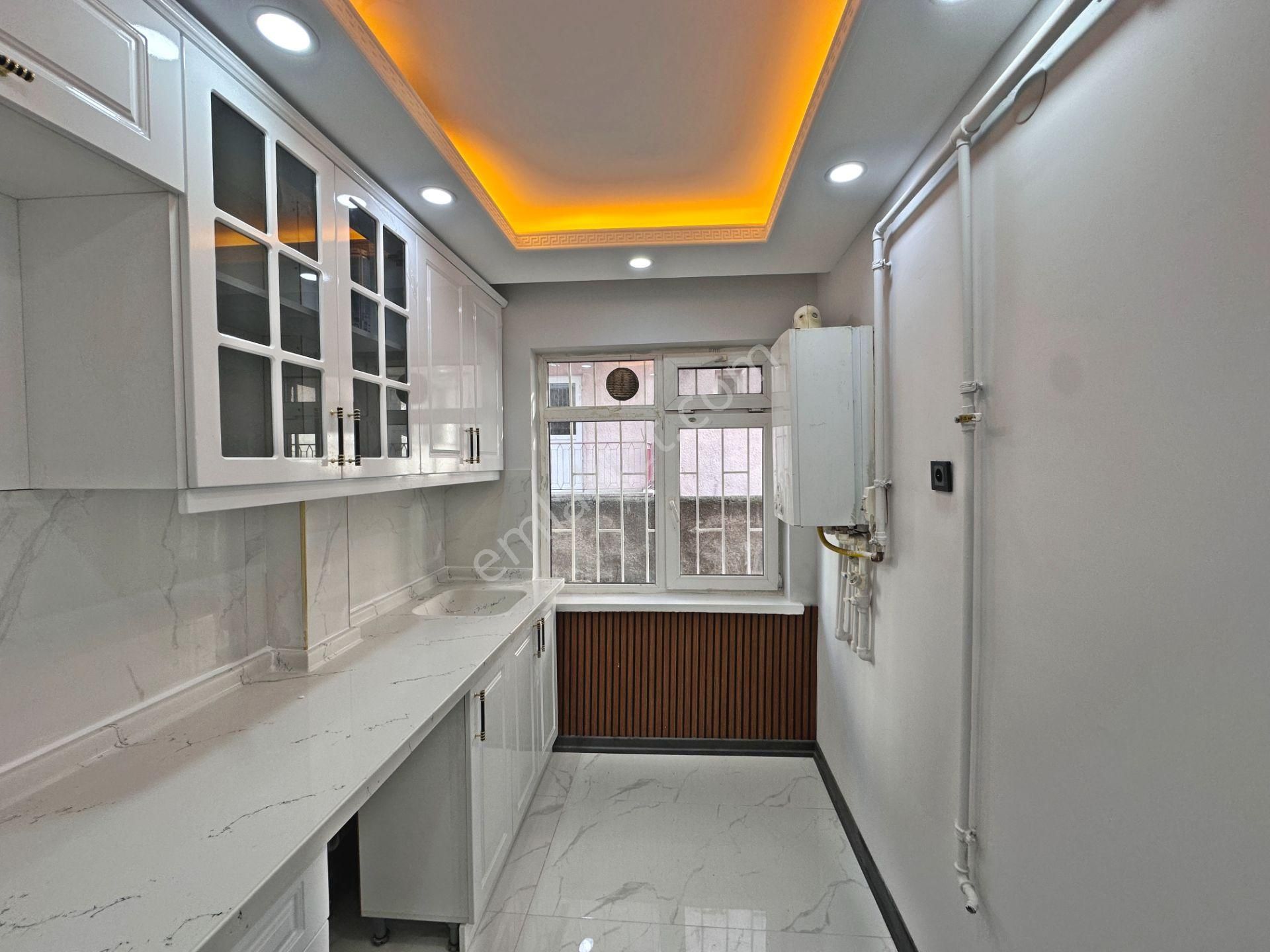 Dikimevi Metroya Yürüme Mesafesinde Full Yapılı 3+1 Satılık Daire - Görsel 13