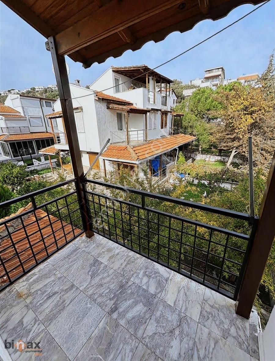 Dikili Çandarlı Sahilde Bakımlı 3+1 Villa - Görsel 12