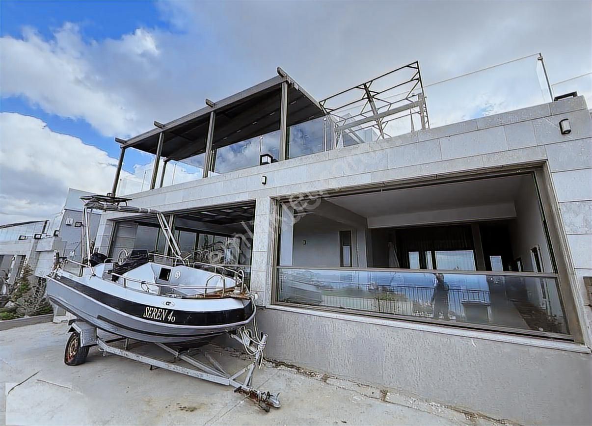 Bodrum'da Müstesnai Deniz Köşe Manzaralı | 6+1 Lüks Villa - Görsel 10