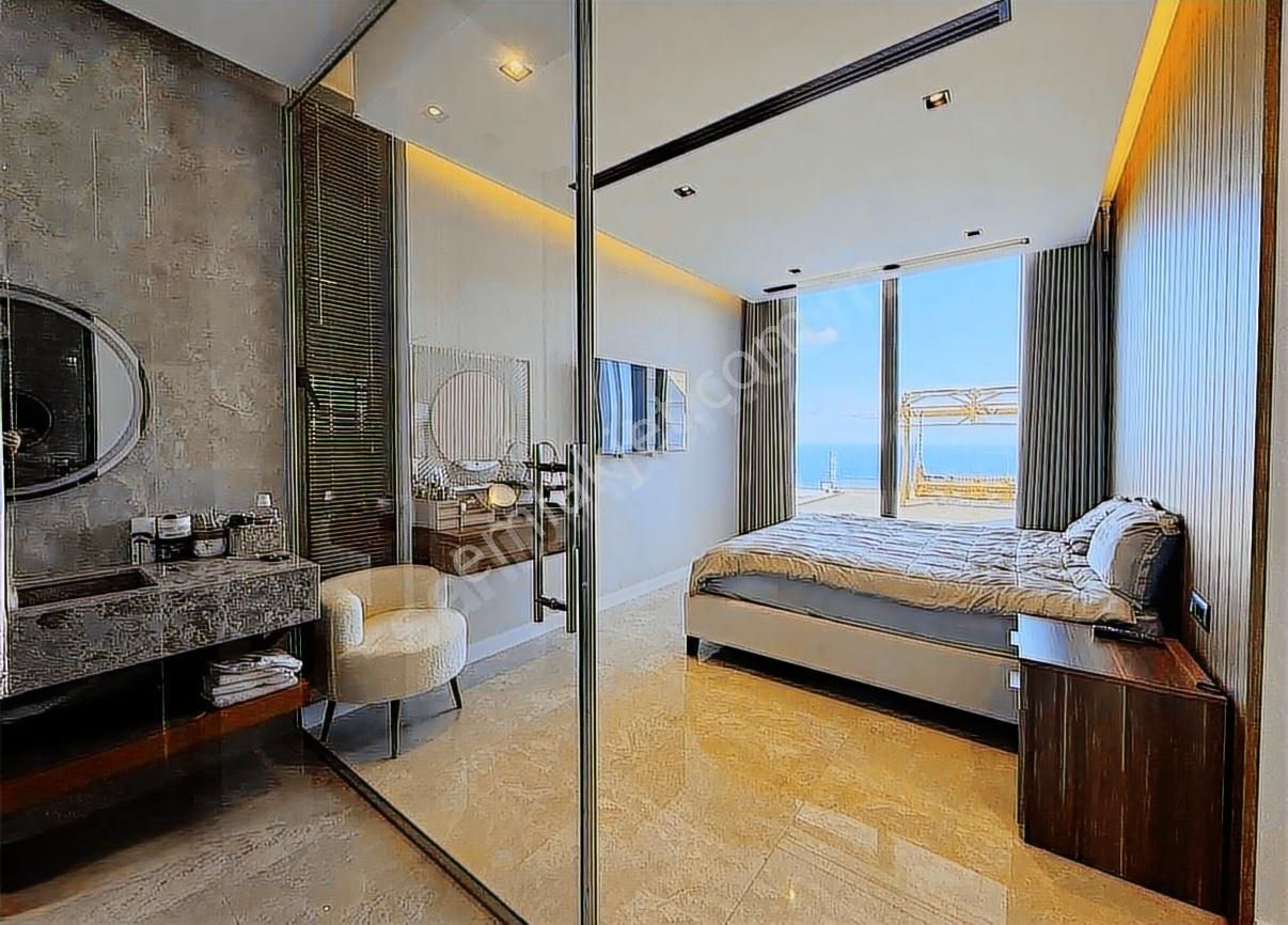 Bodrum'da Müstesnai Deniz Köşe Manzaralı | 6+1 Lüks Villa - Görsel 24