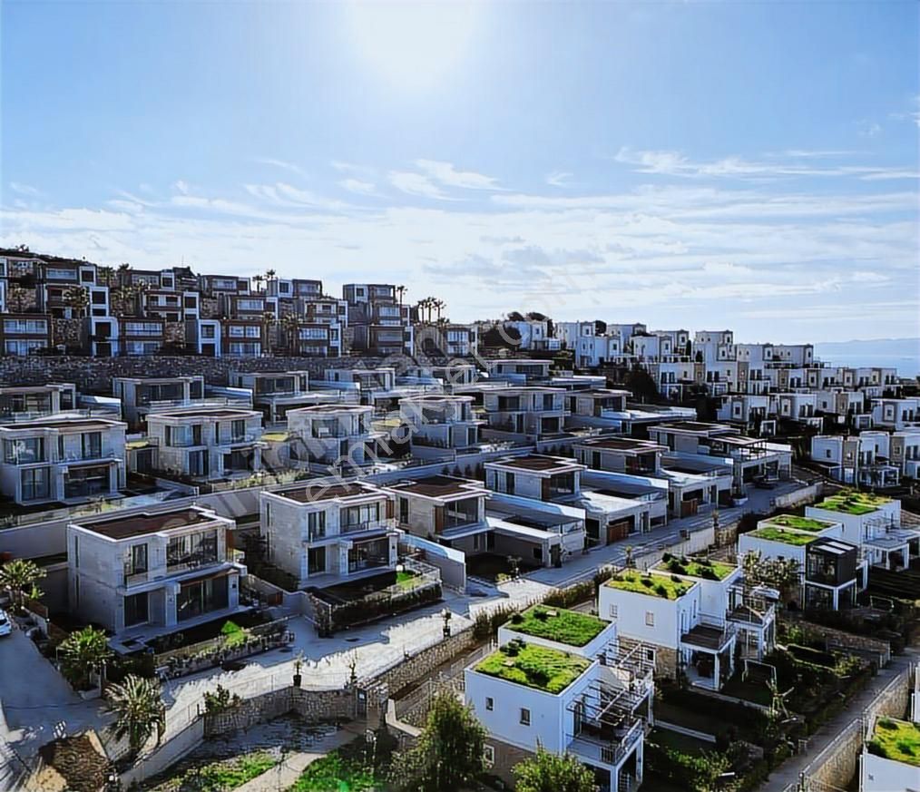 Bodrum'da Müstesnai Deniz Köşe Manzaralı | 6+1 Lüks Villa - Görsel 20