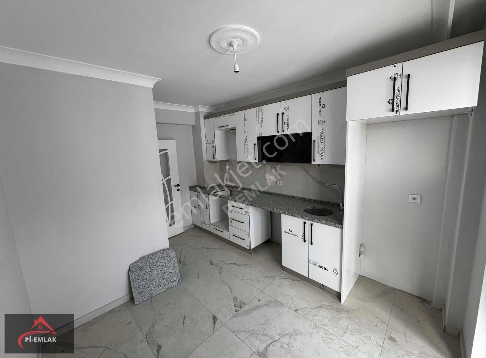 Beşikkaya Mahallesi İstanbul Borsa Lise Karşısı 3.kat Ön Cephe - Görsel 2