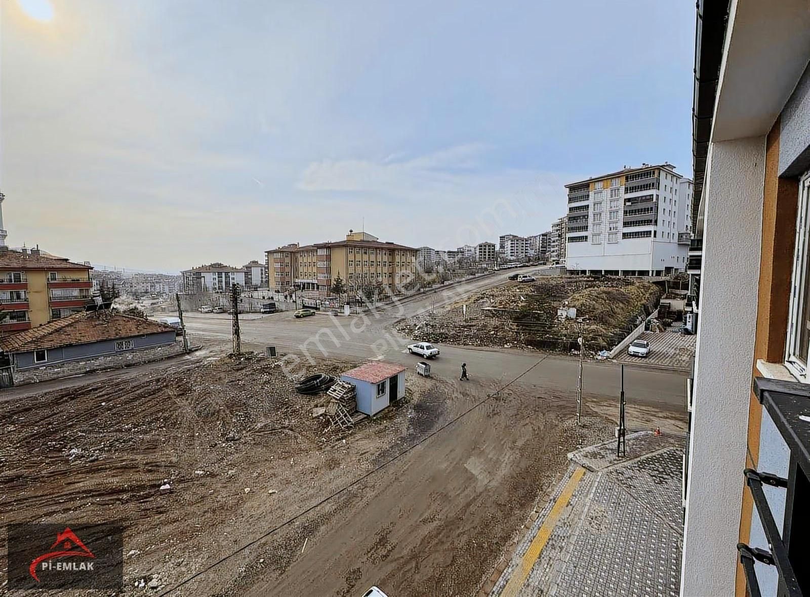 Beşikkaya Mahallesi İstanbul Borsa Lise Karşısı 3.kat Ön Cephe - Görsel 15