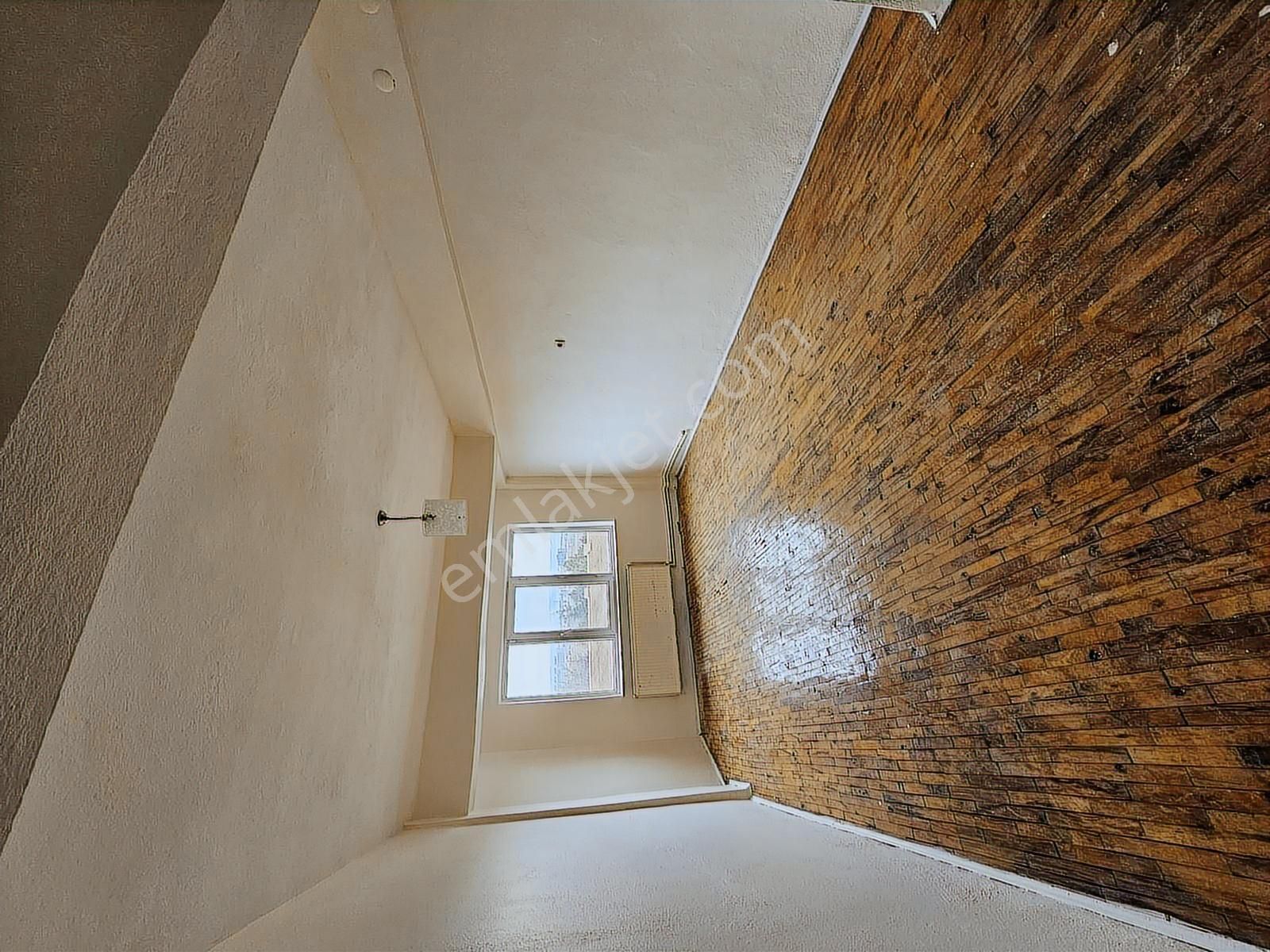 Osmangazi' De Cadde Üzerinde Yenilenmiş, Kiralık 3+1 Daire - Görsel 4