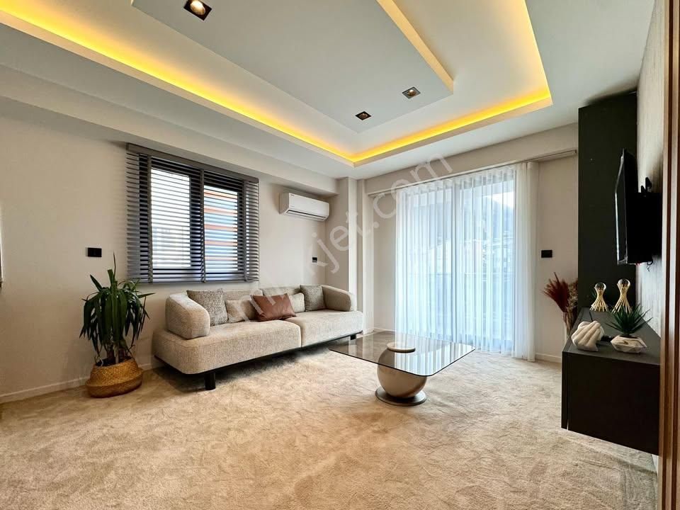 Pamukkale Üniversitesine 5 Dk Mesafede Asansörlü Doğa Manzaralı Balkonlu Bina A62