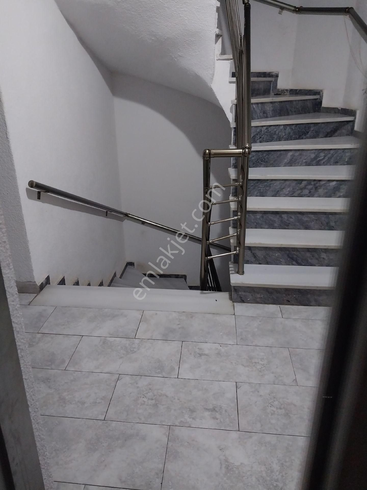 Tekirdağ Süleymanpaşa Gayrimenkulden Kiralık Eşyalı Daire Cumhuriyet Mah 1+1 - Görsel 13