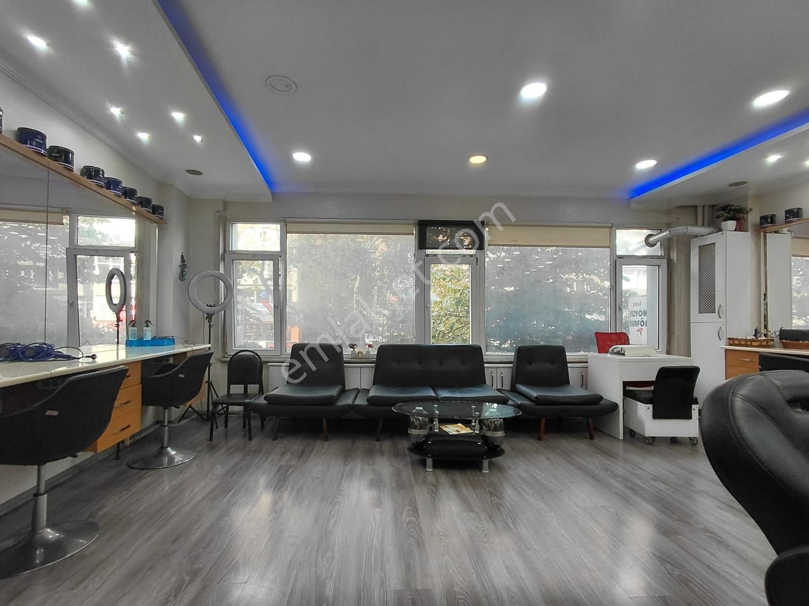 Şişli Anacadde Hazırmüşterili 1.katta Faal Devren Kiralık Kuaför - Görsel 15