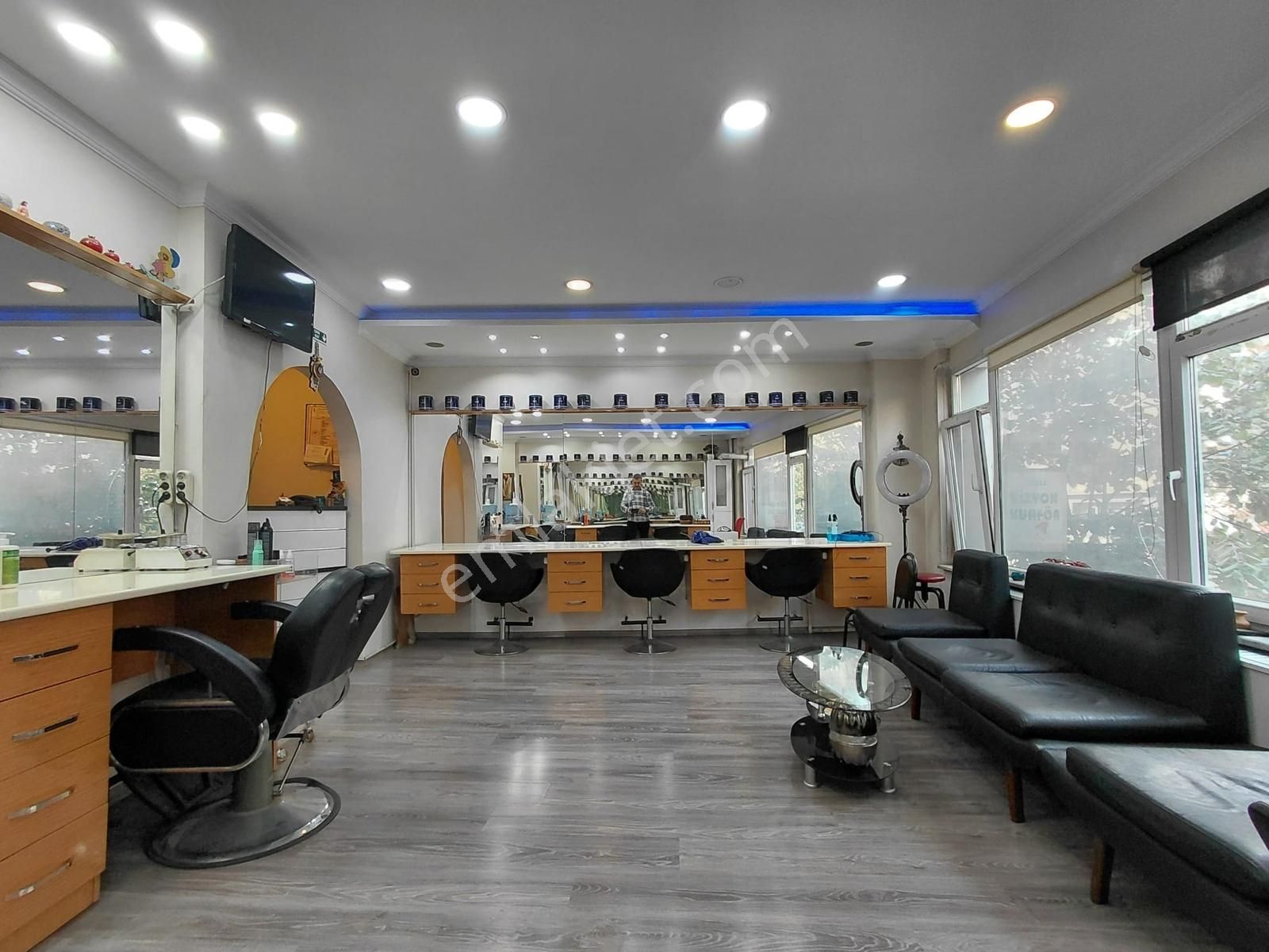 Şişli Anacadde Hazırmüşterili 1.katta Faal Devren Kiralık Kuaför - Görsel 33