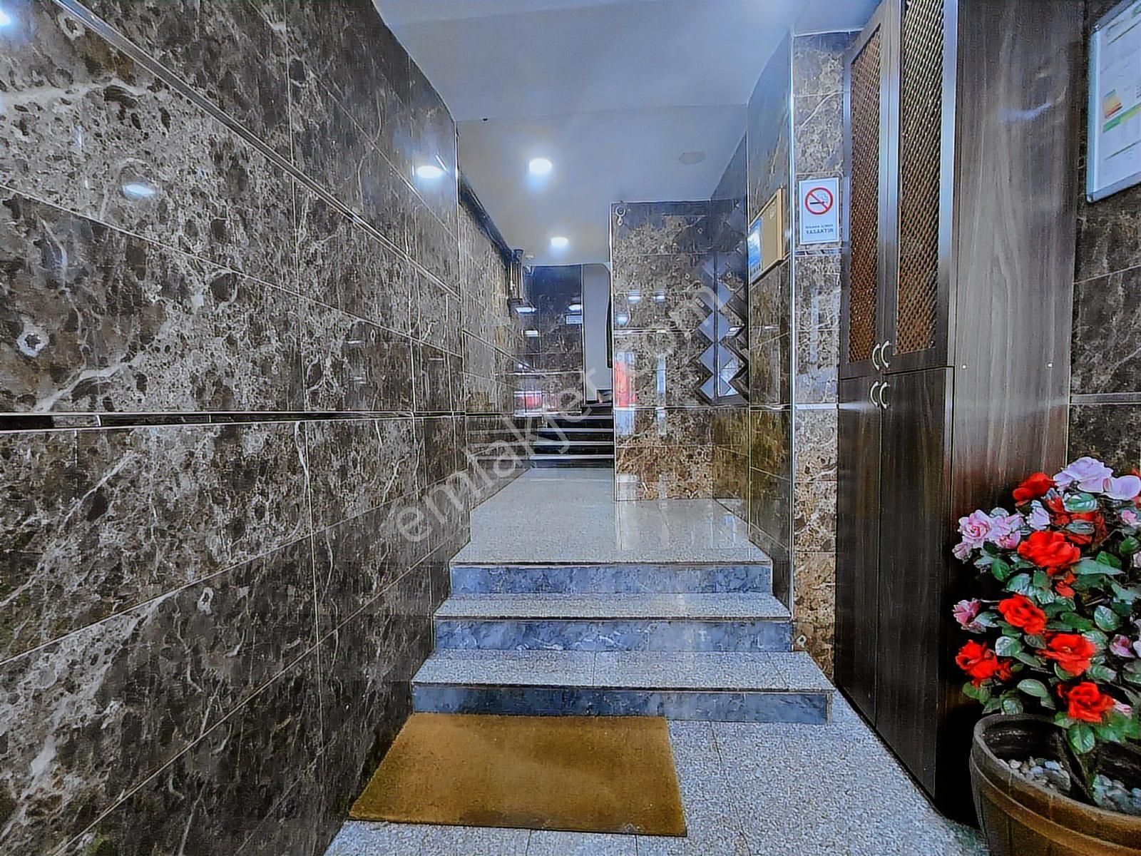 Şişli Anacadde Hazırmüşterili 1.katta Faal Devren Kiralık Kuaför - Görsel 32