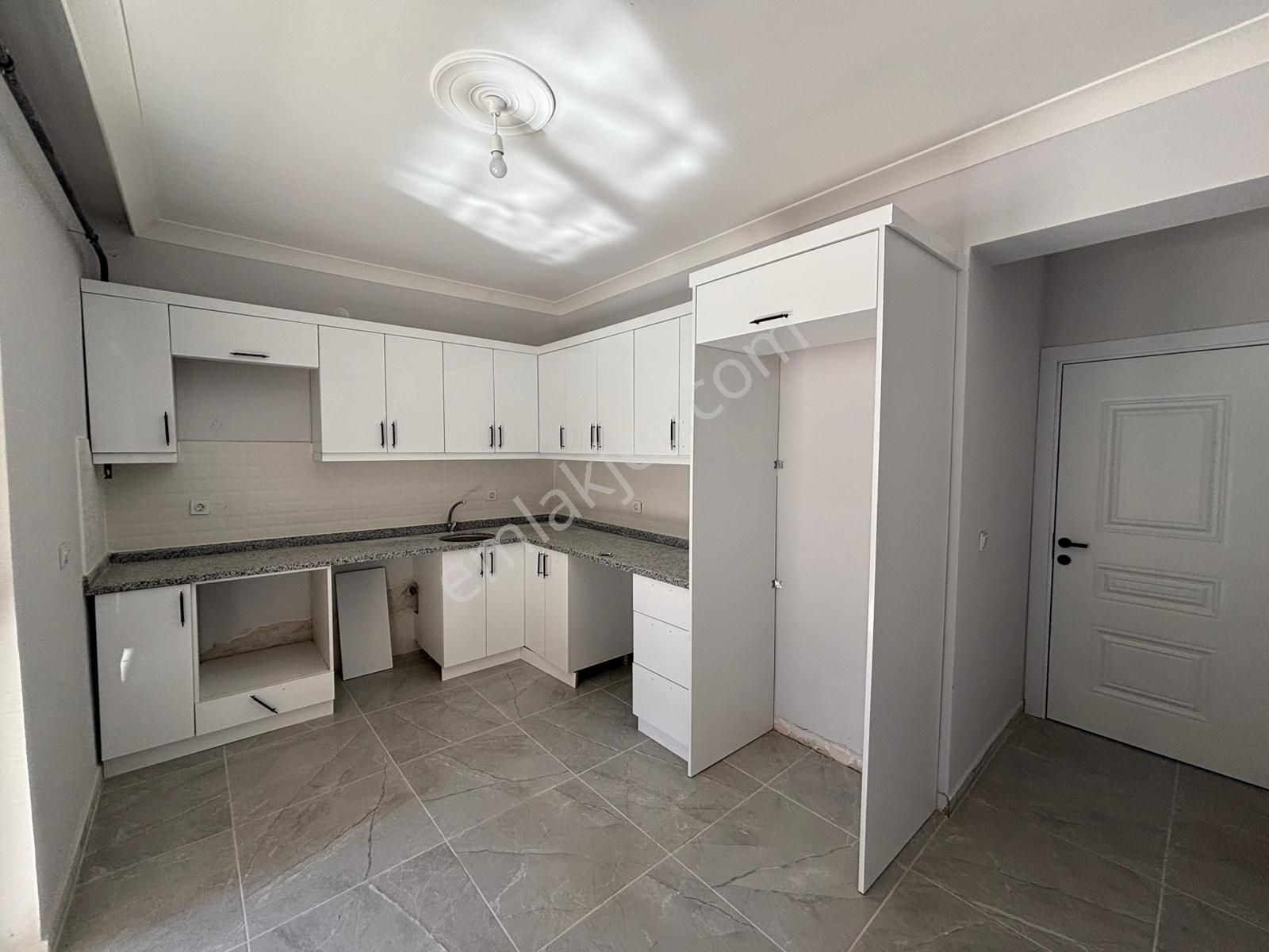 **eryıldız İnşa'tan**2.49 Faizle Sınırsız Kredi İmkanı**butik Site İçinde 130m2 Ultra Lüx 3+1 - Görsel 10