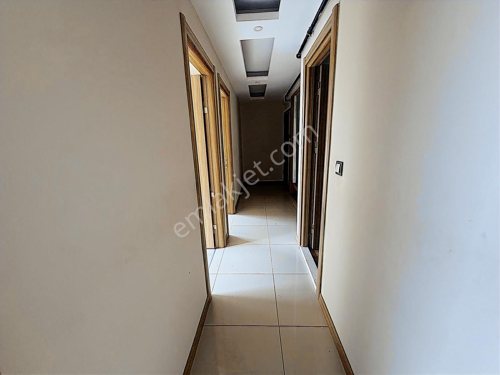 Çiğli Yeni Mahalle'de; Asansörlü, Arakat, 2+1, Eşyasız, Doğalgaz - Görsel 6