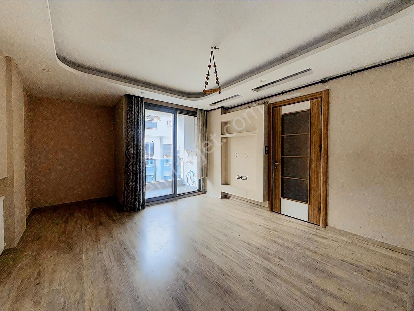 Çiğli Yeni Mahalle'de; Asansörlü, Arakat, 2+1, Eşyasız, Doğalgaz - Görsel 23