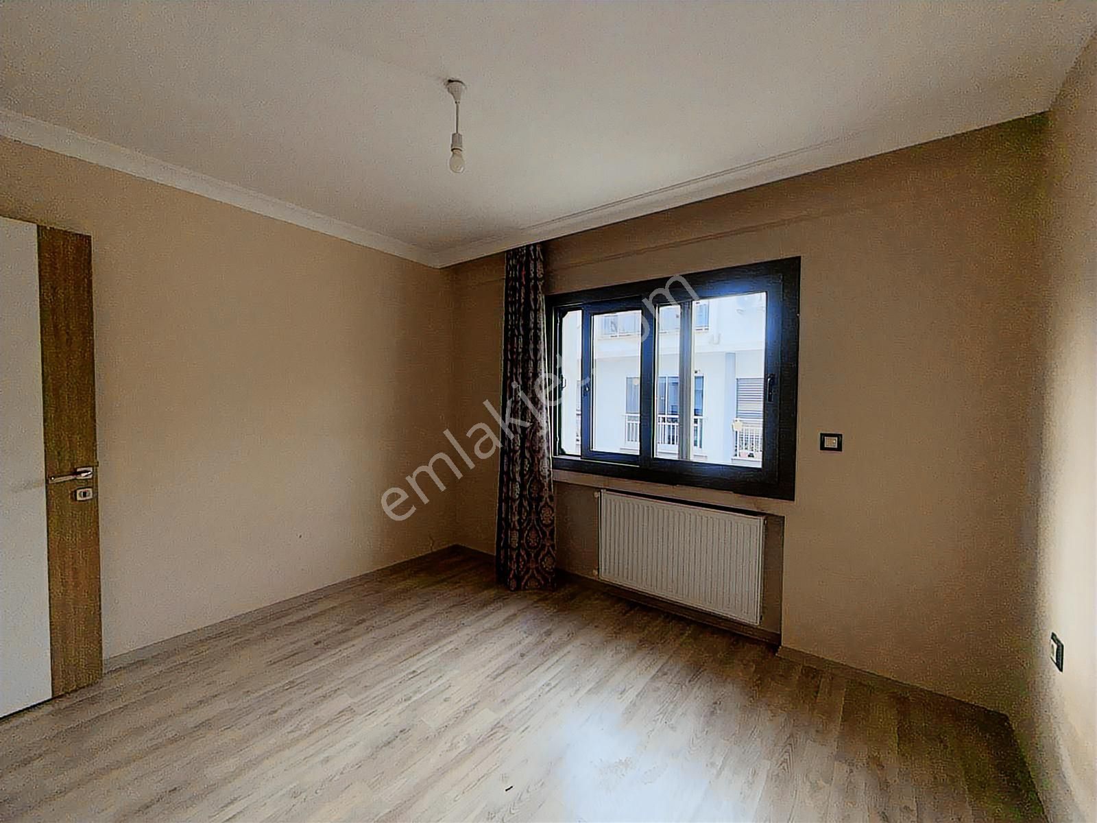 Çiğli Yeni Mahalle'de; Asansörlü, Arakat, 2+1, Eşyasız, Doğalgaz - Görsel 8